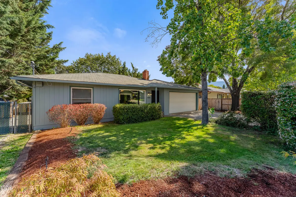 455 NE 11th Street, Grants Pass, OR 97526 - #1