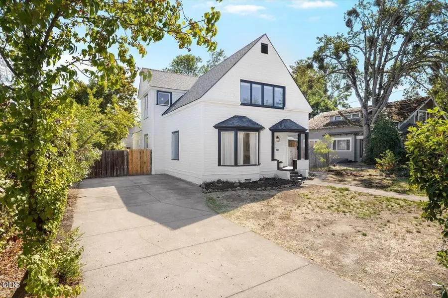425 S Oakdale Avenue, Medford, OR 97501 - #2