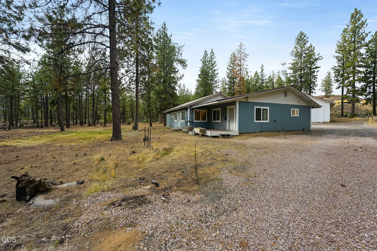 19202 Cherokee Road, Bend, OR 97702 - #1