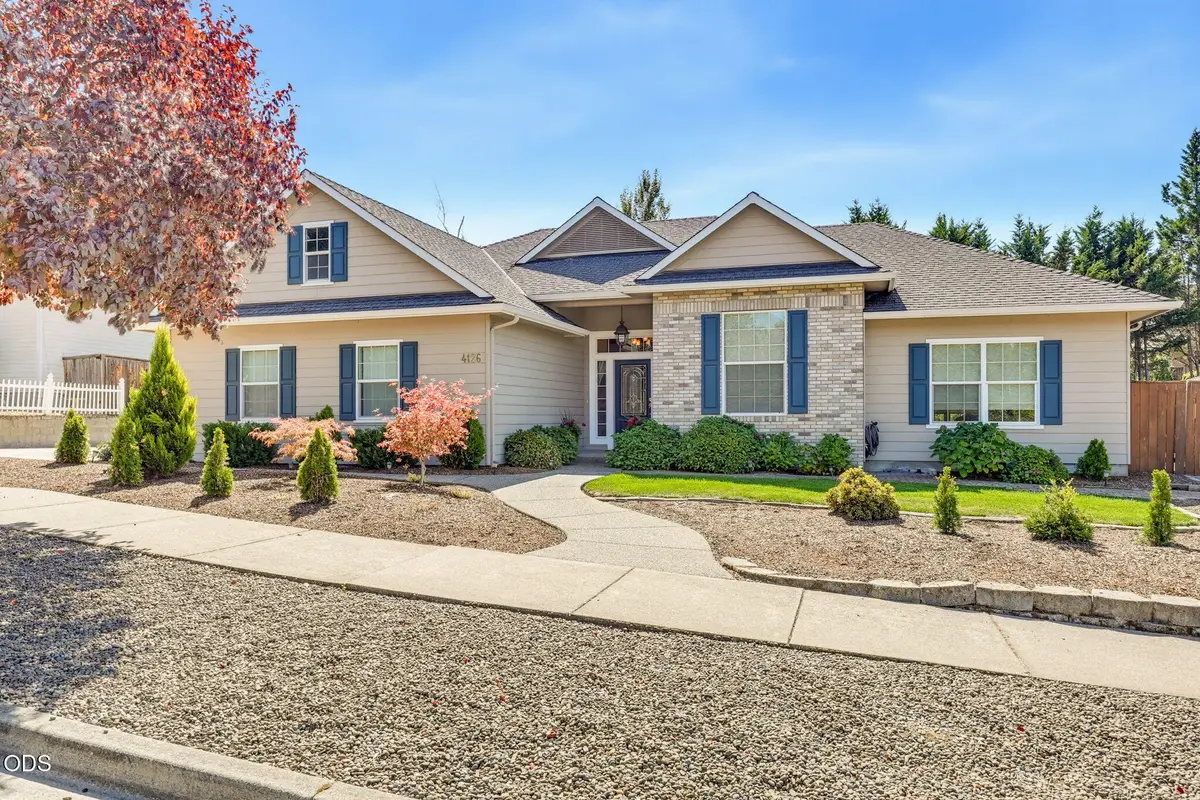 4126 Hemlock Drive, Medford, OR 97504 - #1