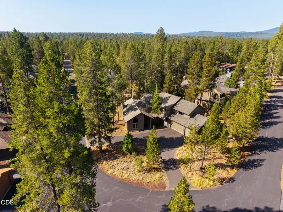 18211 Oregon Loop #1, Sunriver, OR 97707 - #2
