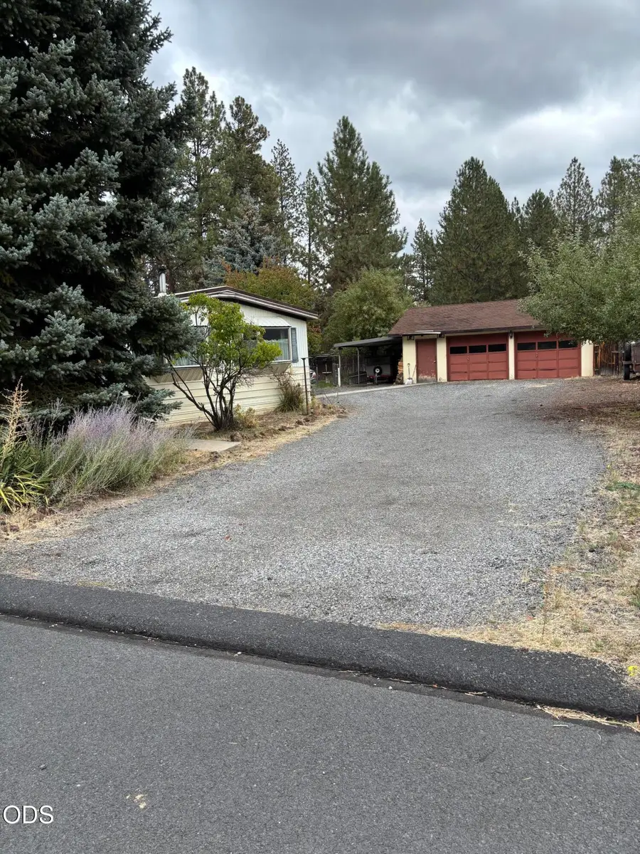 60916 Ashford Drive, Bend, OR 97702 - #2
