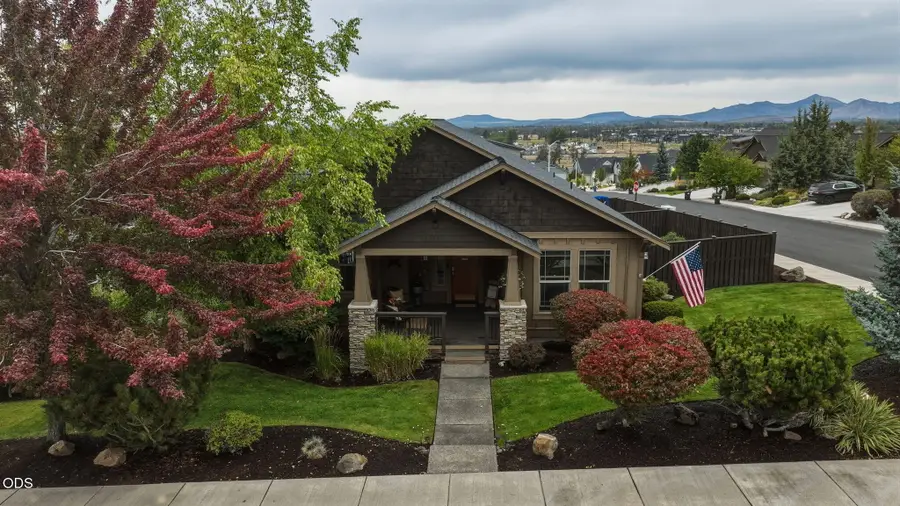 4105 SW Salmon Avenue, Redmond, OR 97756 - #2