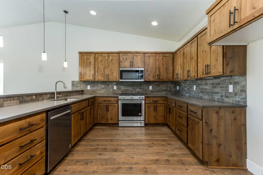 3877 SW Antelope Way #Lot 51, Redmond, OR 97756 - #3