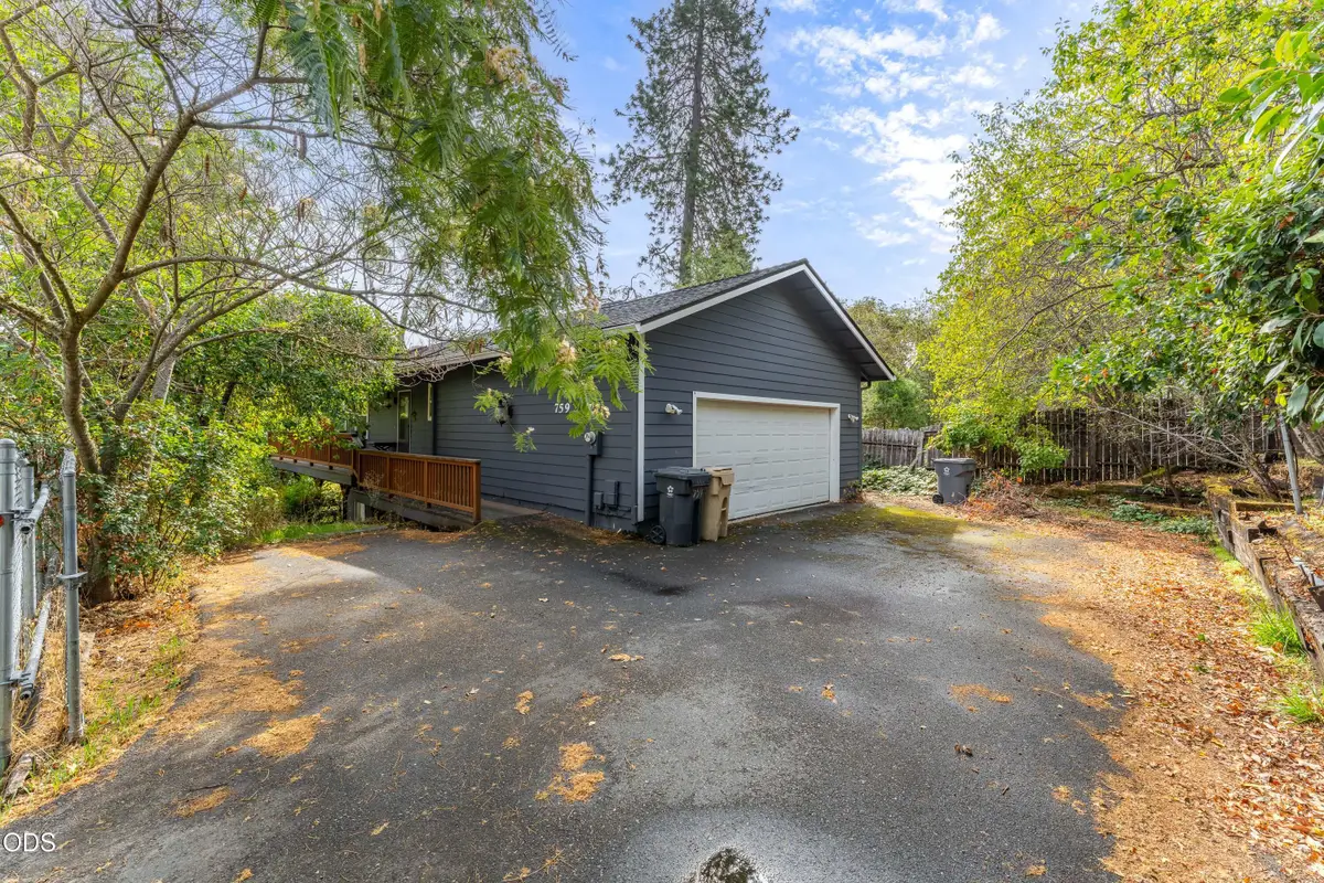 759 NW Bellevue Place, Grants Pass, OR 97526 - #1