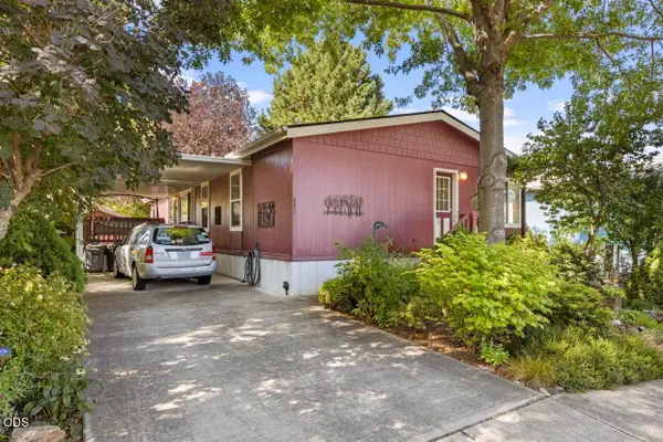 10 E South Stage Road #SPC 421, Medford, OR 97501