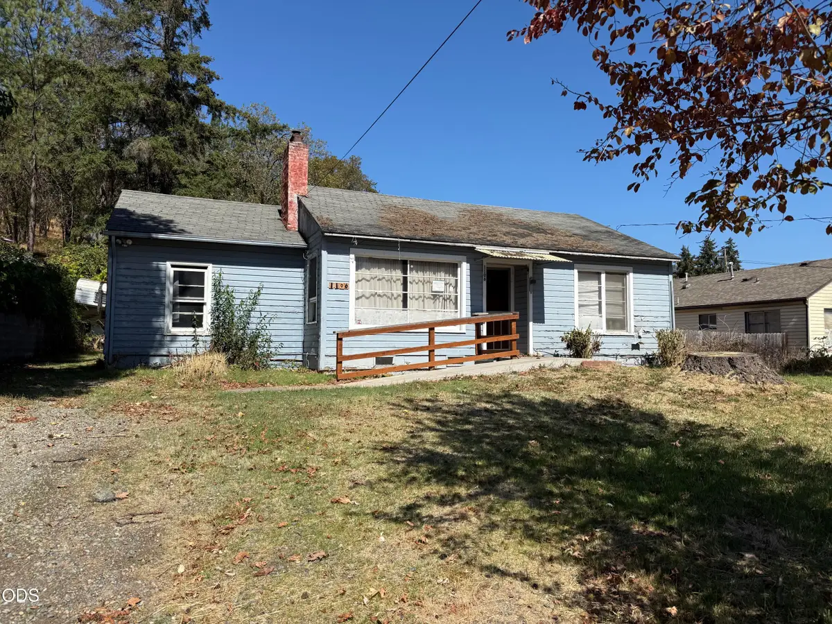 1106 NW Sunset Drive, Grants Pass, OR 97526 - #1