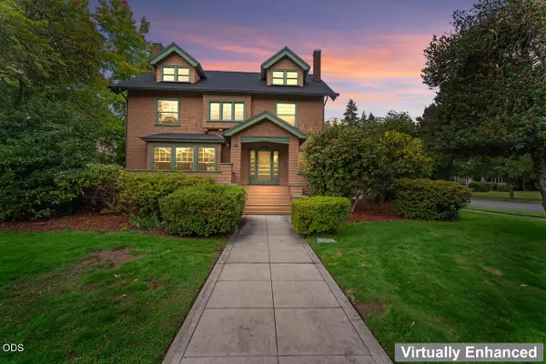 612 NW 3rd Street, Grants Pass, OR 97526
