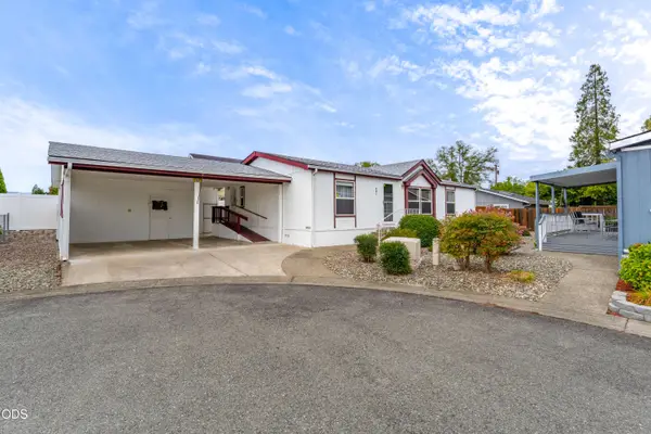 461 Whispering Willow Drive, Grants Pass, OR 97527