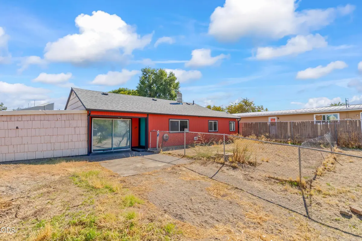 1211 SW Adrian Street, Madras, OR 97741 - #1