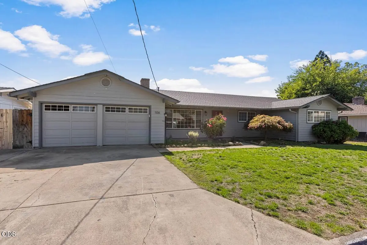 106 Victoria Way, Central Point, OR 97502 - #1