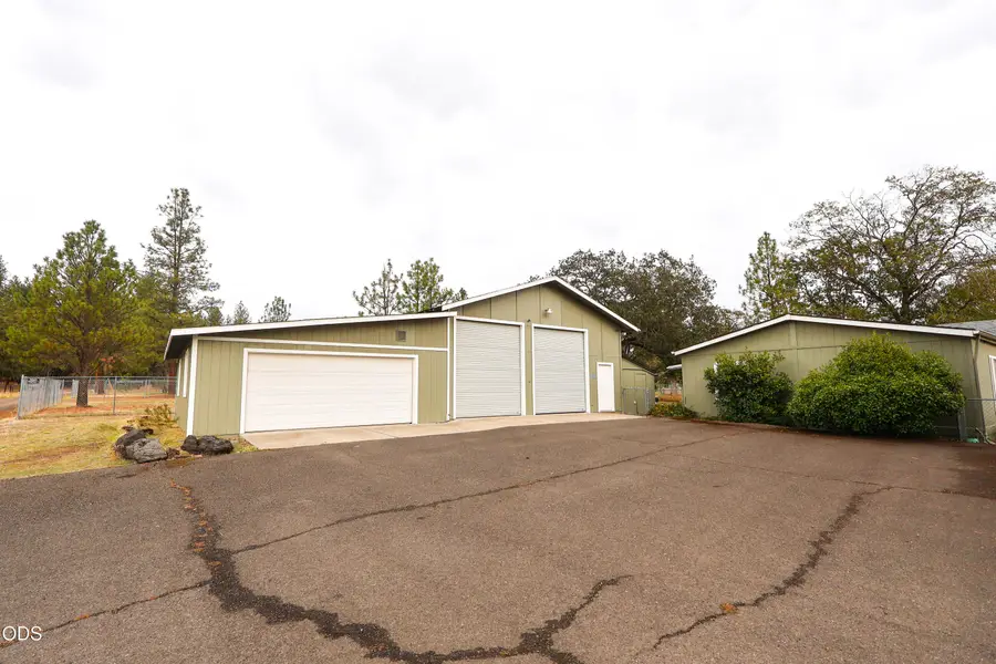110 Mason Road, Eagle Point, OR 97524 - #2