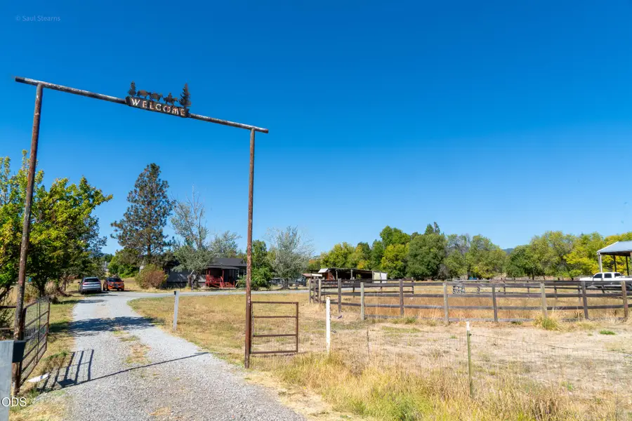 14405 Table Rock Road, Central Point, OR 97502 - #2