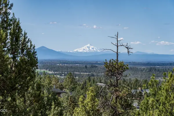 3341 NW Panorama Drive, Bend, OR 97703