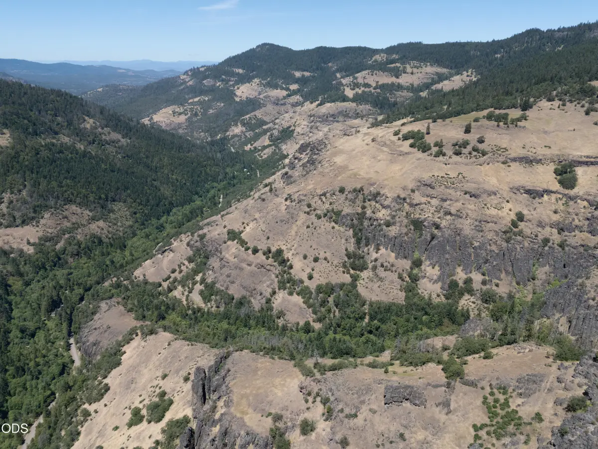 12263 Sf Little Butte Creek Road, Eagle Point, OR 97524 - #1