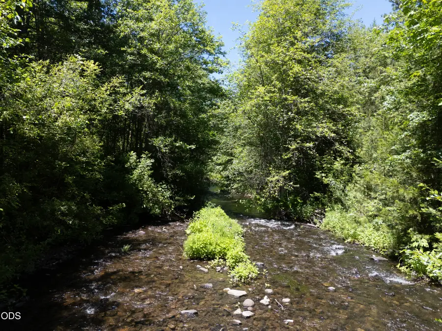 12263 Sf Little Butte Creek Road, Eagle Point, OR 97524 - #2