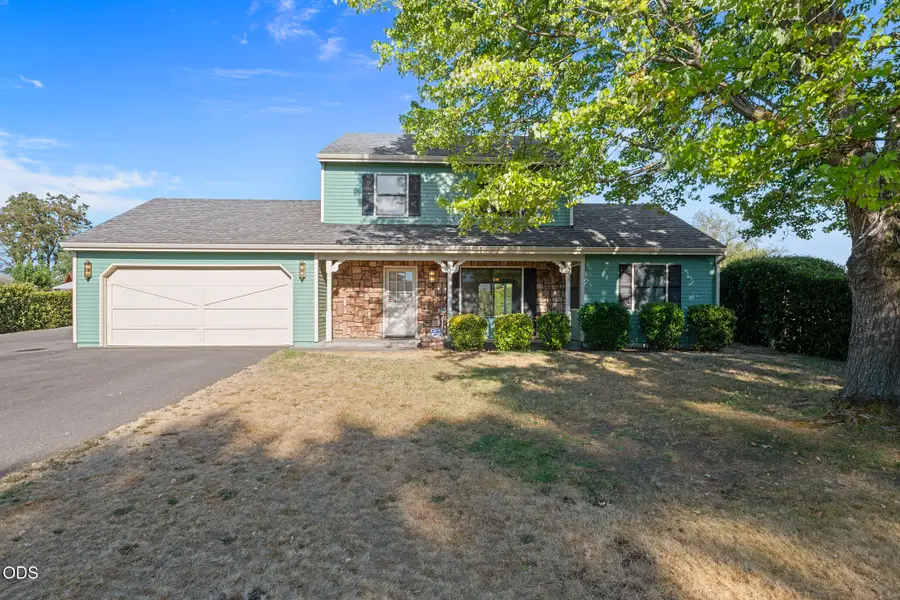 129 Mace Road, Medford, OR 97501 - #2
