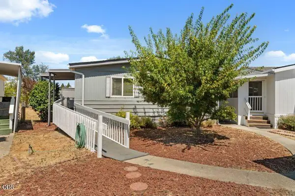 113 Briarwood Way #82, Grants Pass, OR 97526