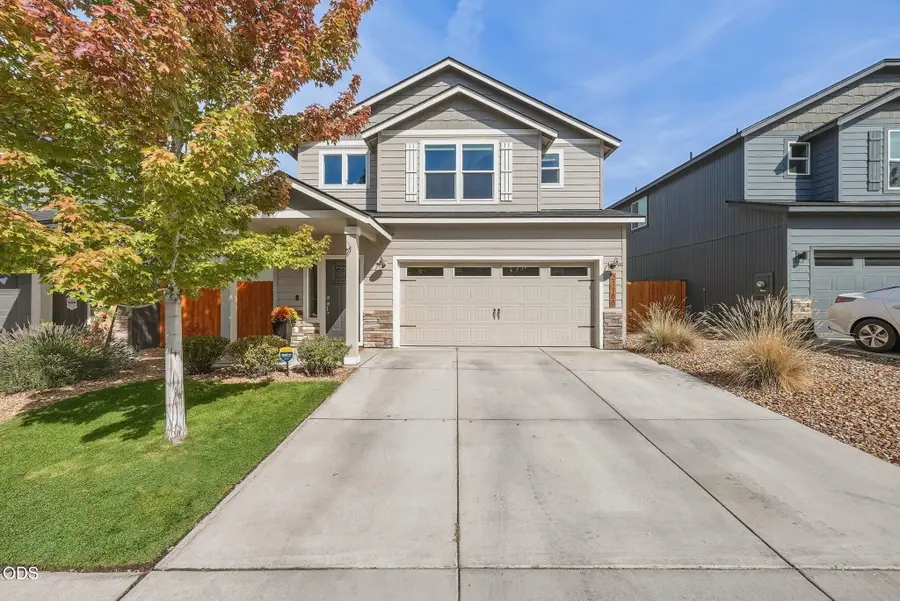 21188 SE Azalia Avenue, Bend, OR 97702 - #2
