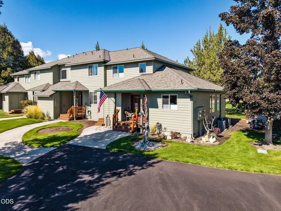 1124 Golden Pheasant Drive, Redmond, OR 97756 - #2