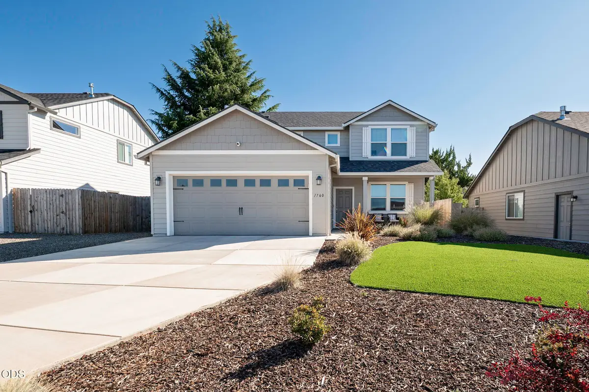 1760 Carrera Circle, Medford, OR 97504 - #1