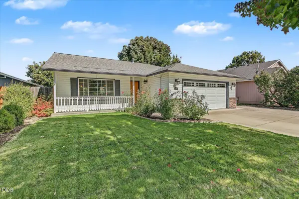 948 Parkdale Avenue, Medford, OR 97501