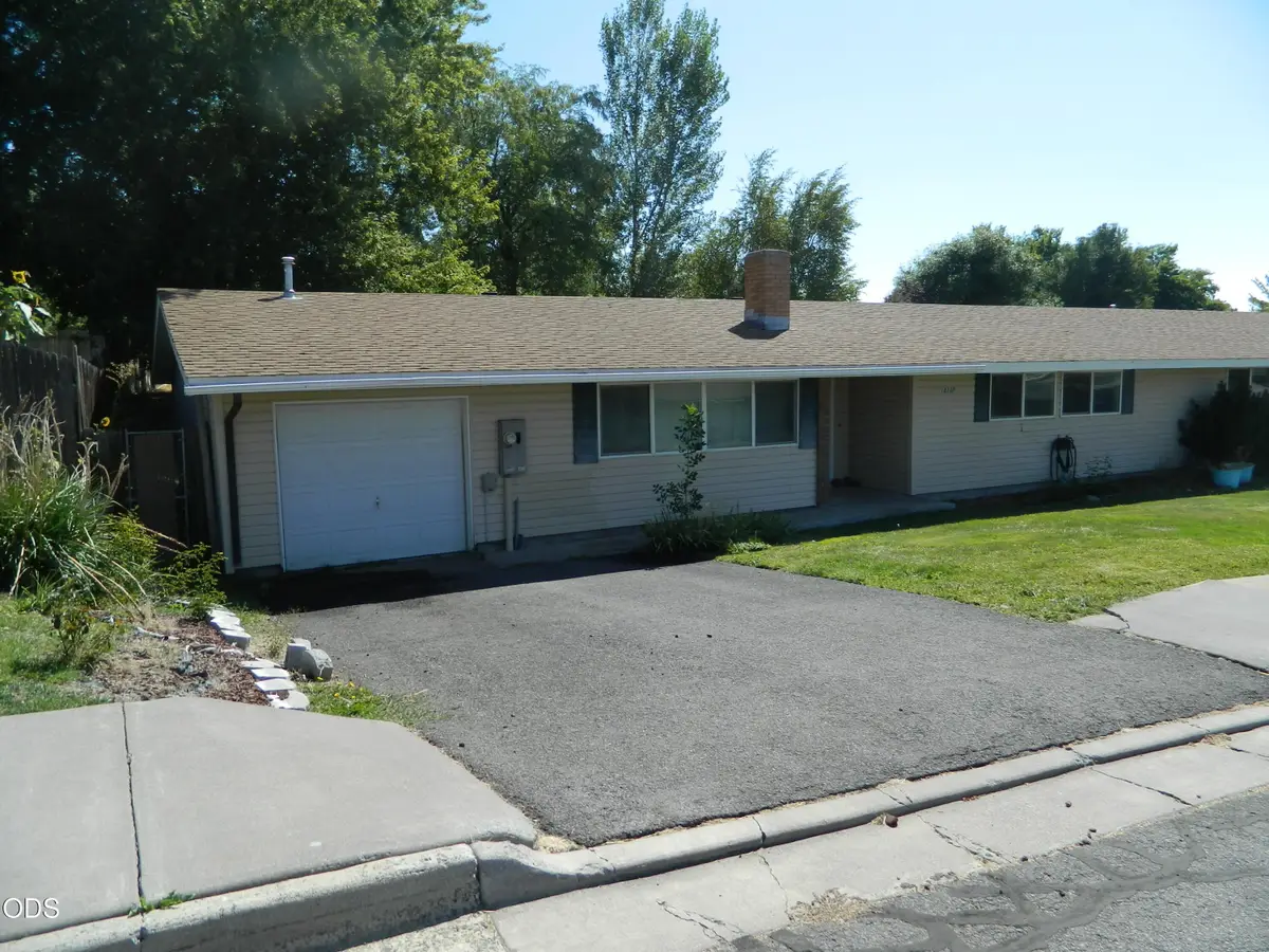 10107 Wright Avenue, Klamath Falls, OR 97603 - #1