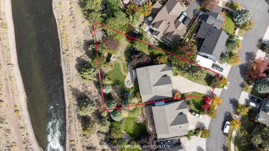 2048 NE Cradle Mountain Way, Bend, OR 97701 - #3