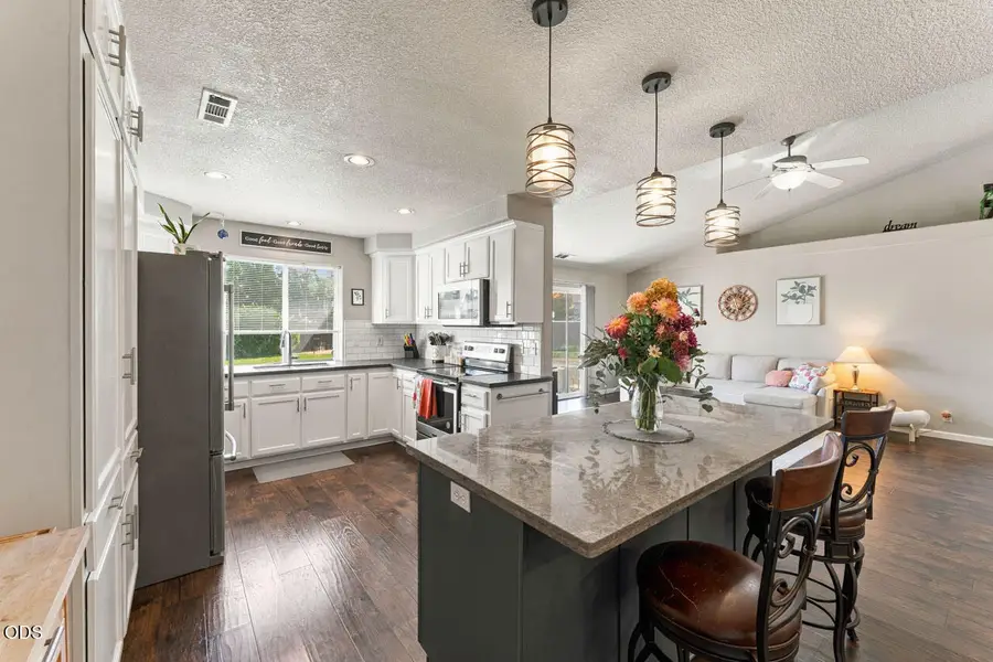 1445 Half Moon Circle, Grants Pass, OR 97527 - #3