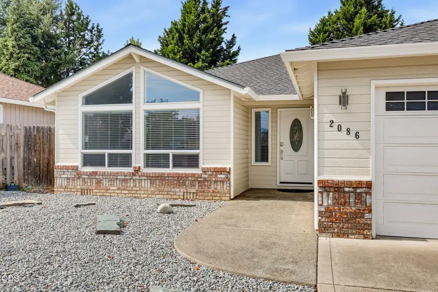 2086 Terrel Drive, Medford, OR 97501 - #2