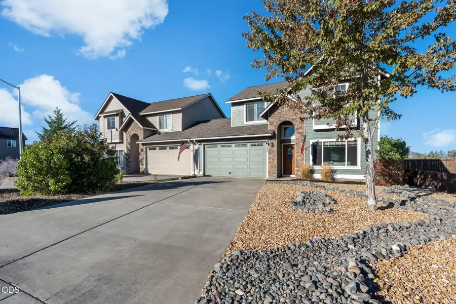 1965 SW 42nd Street, Redmond, OR 97756 - #2