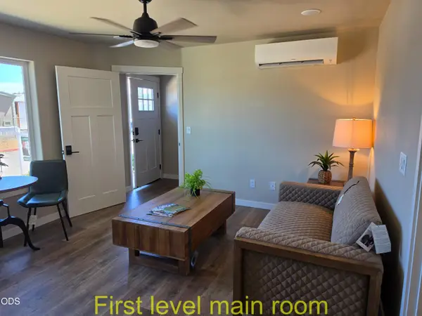 7871 Houston Loop, Medford, OR 97503