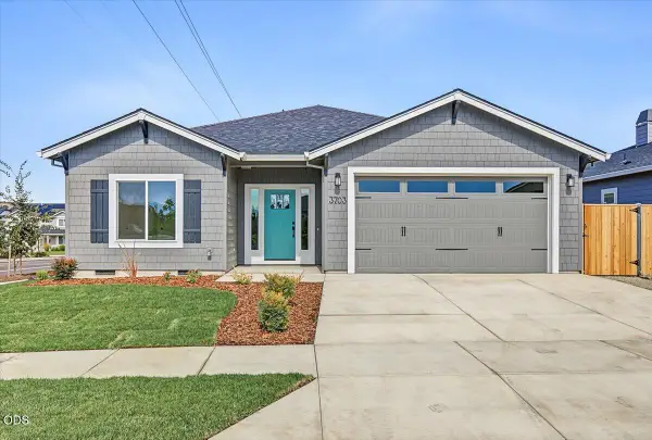 3703 Carlin Drive, Medford, OR 97504