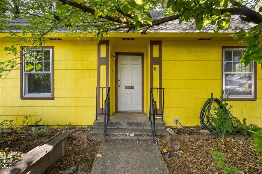 111 Elm Street, Medford, OR 97501 - #2