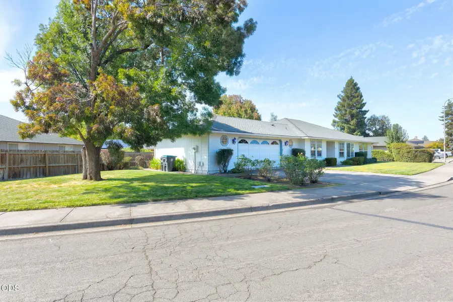 2673 Brookside Drive, Medford, OR 97504 - #2