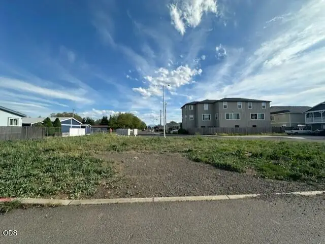 7856 28th Street, White City, OR 97503 - #2