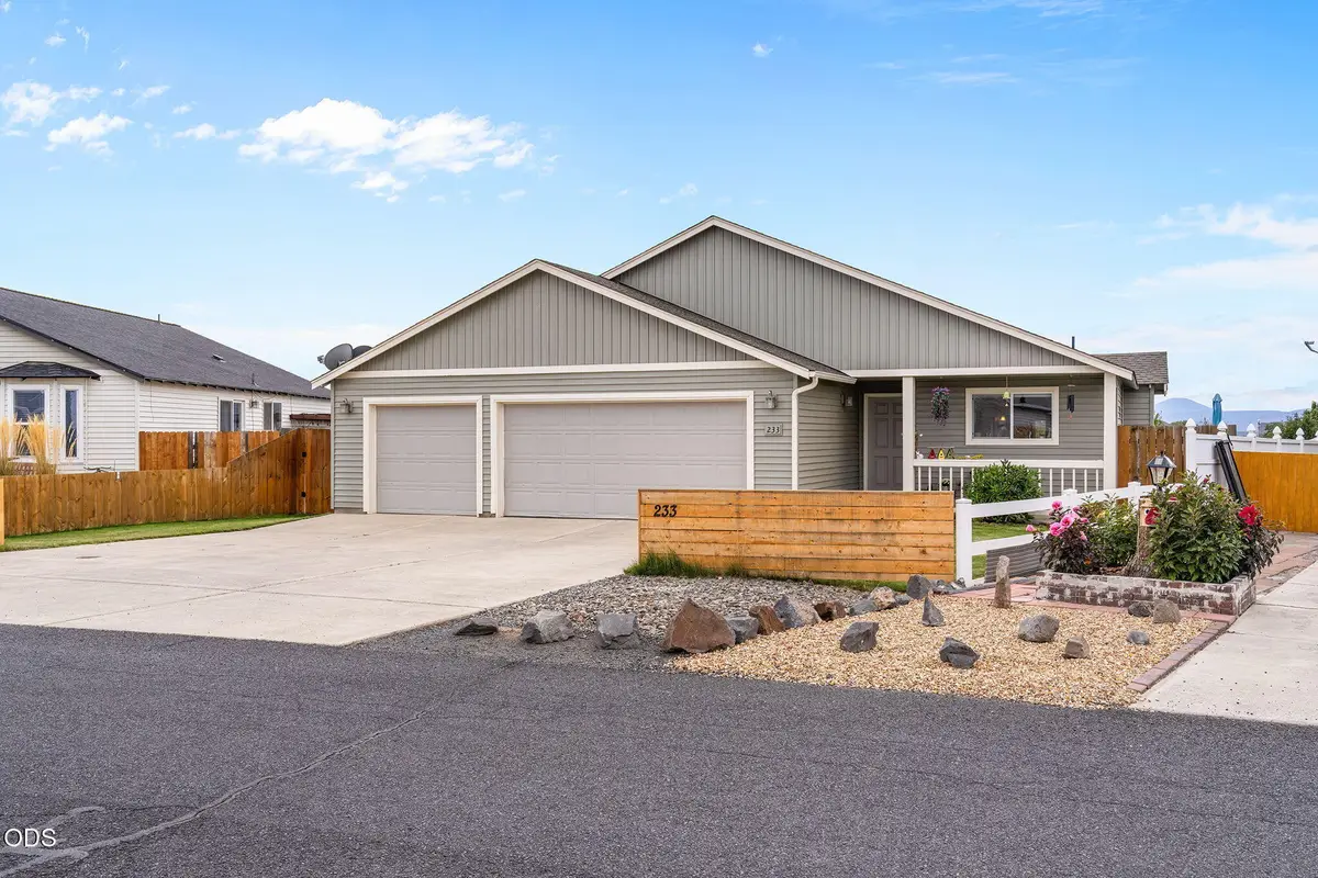 233 Center Ridge Drive, Culver, OR 97734 - #1