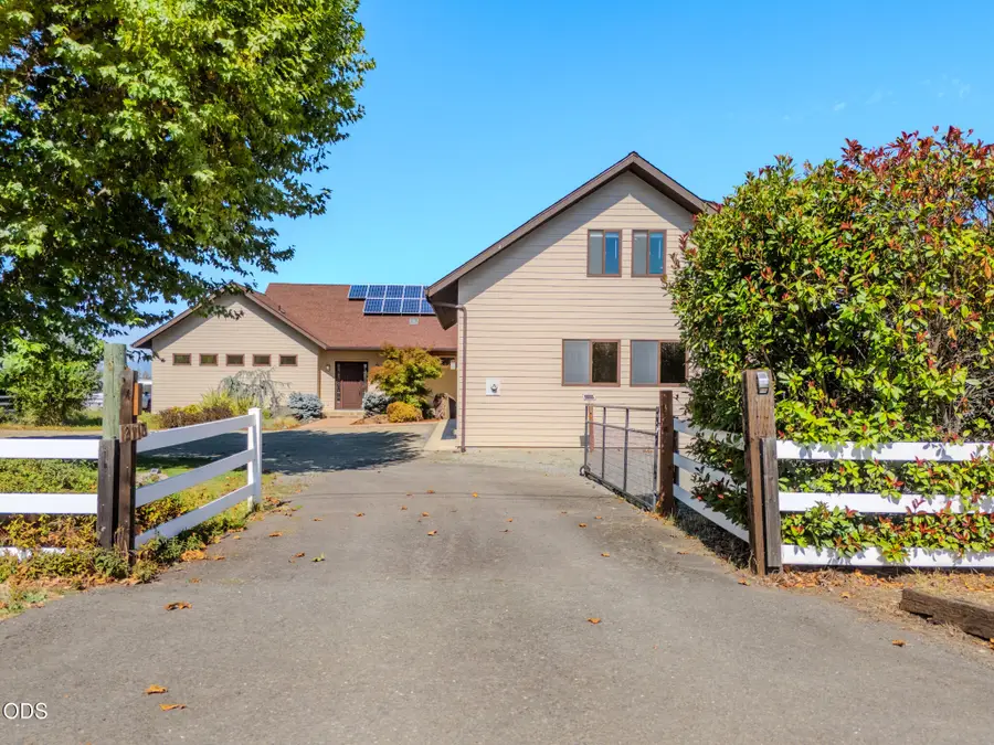 2110 Houston Road, Phoenix, OR 97535 - #3