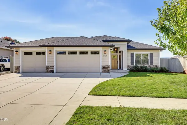 3726 Arizona Drive, Medford, OR 97504
