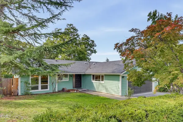 725 N Laurel Street, Ashland, OR 97520