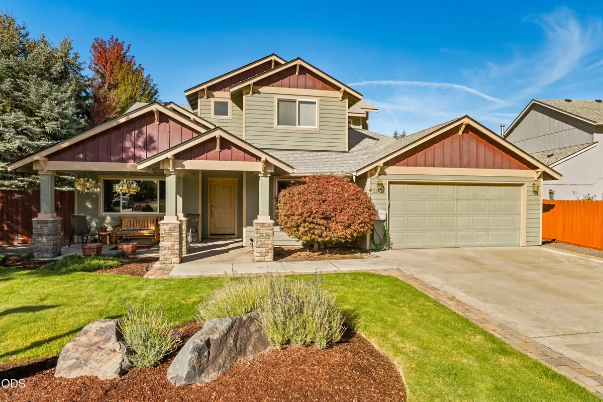 2023 NW 22nd Street, Redmond, OR 97756 - #1