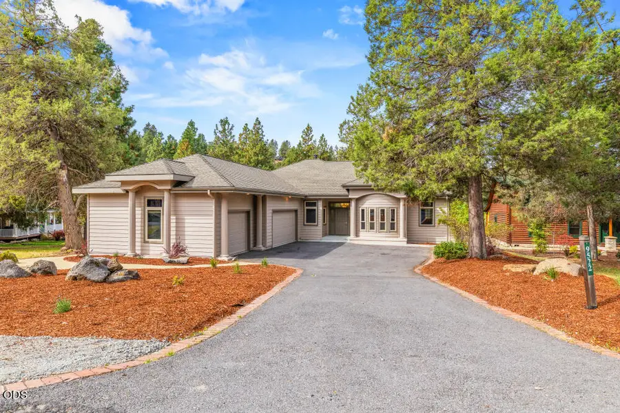 9522 Kestrel Road, Klamath Falls, OR 97601 - #3