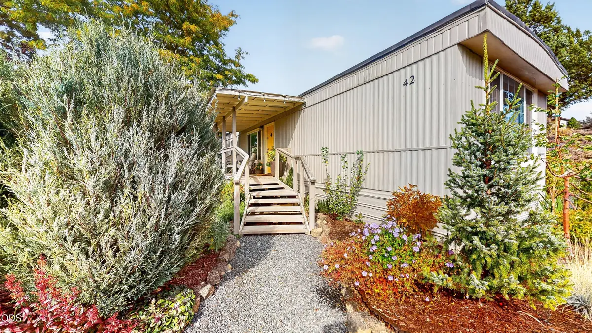 6100 S Highway 97 #UNIT 42, Redmond, OR 97756 - #1
