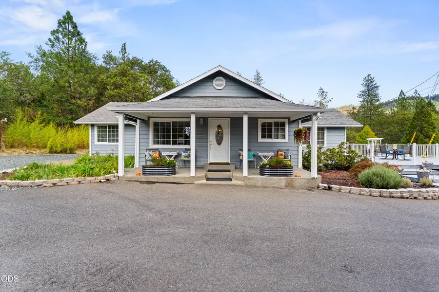 8939 Monument Drive, Grants Pass, OR 97526 - #2