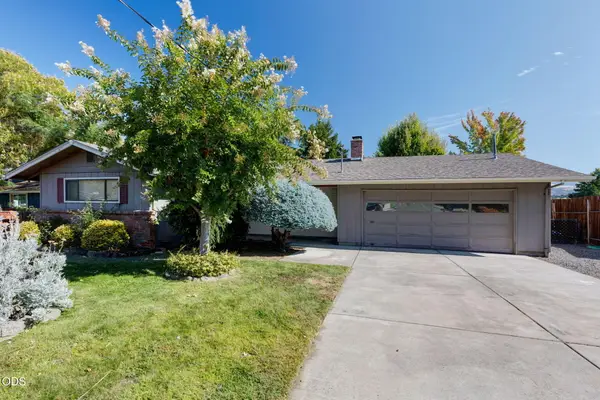203 S Rose Street, Phoenix, OR 97535