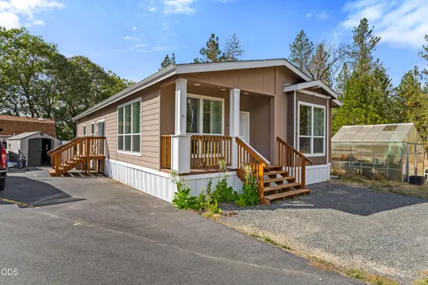 2085 Stringer Gap Road, Grants Pass, OR 97527
