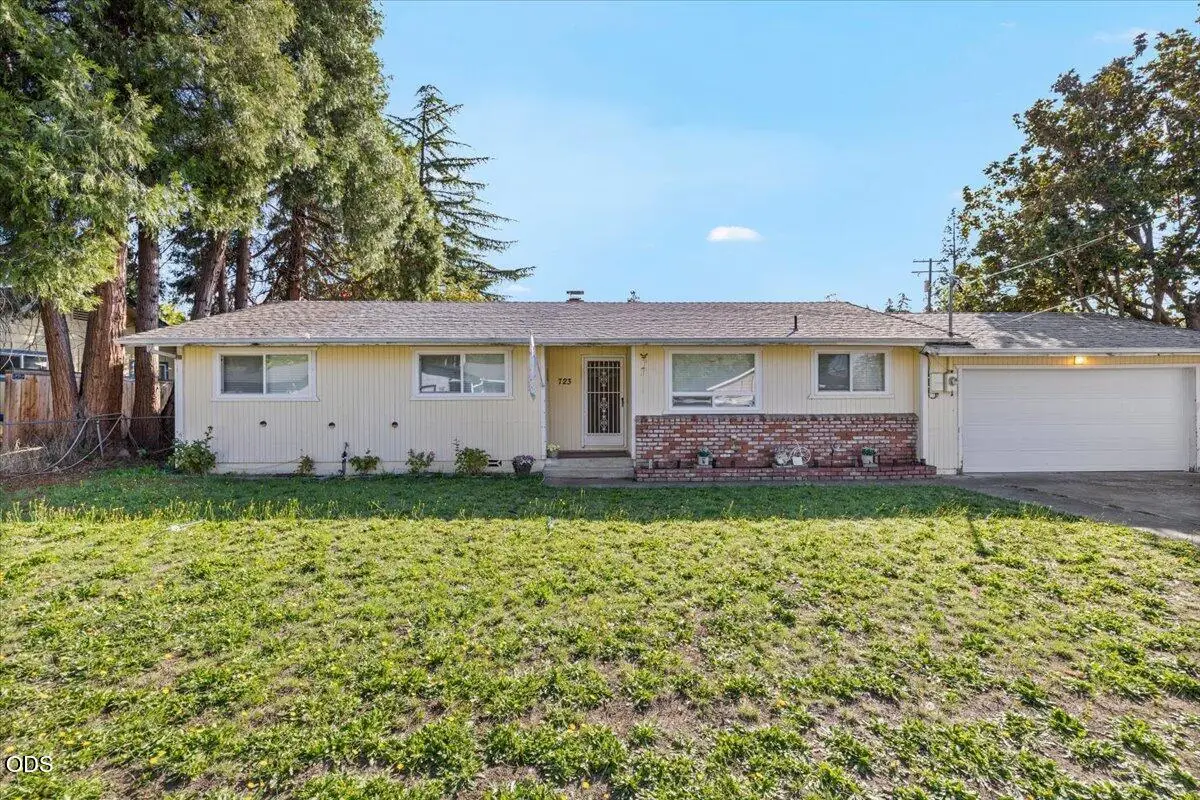723 SW Cypress Street, Grants Pass, OR 97526 - #1