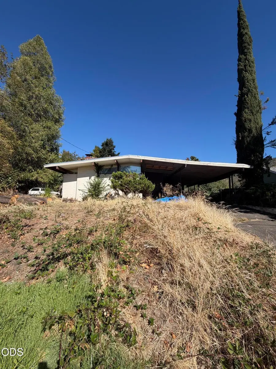 1016 NE A Street, Grants Pass, OR 97526 - #2