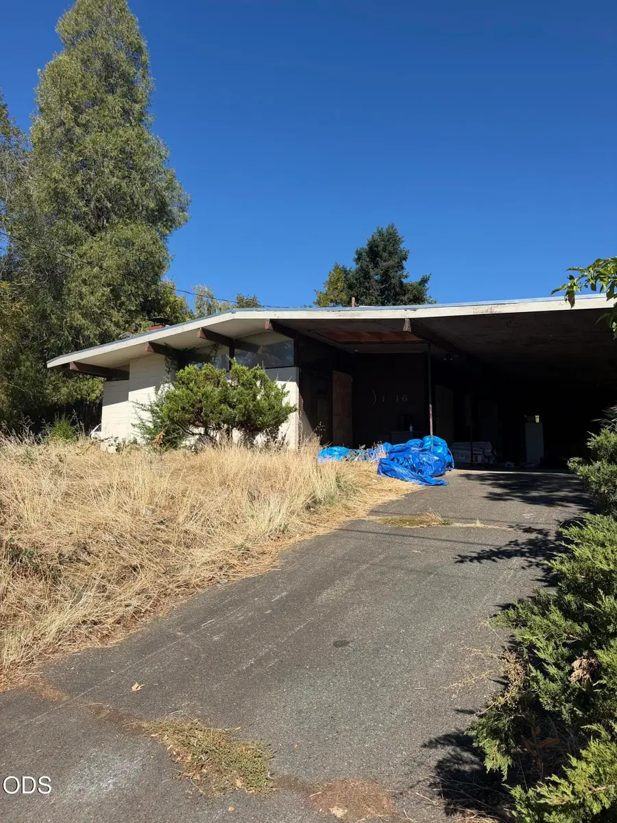 1016 NE A Street, Grants Pass, OR 97526 - #3