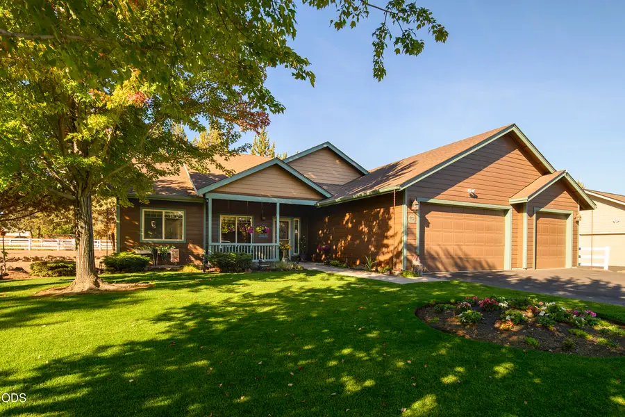 9325 16th Street, Terrebonne, OR 97760 - #3